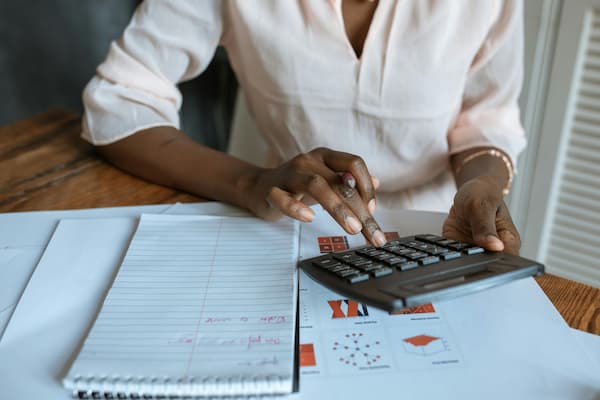 炒黄金五万美金一成仓是多少